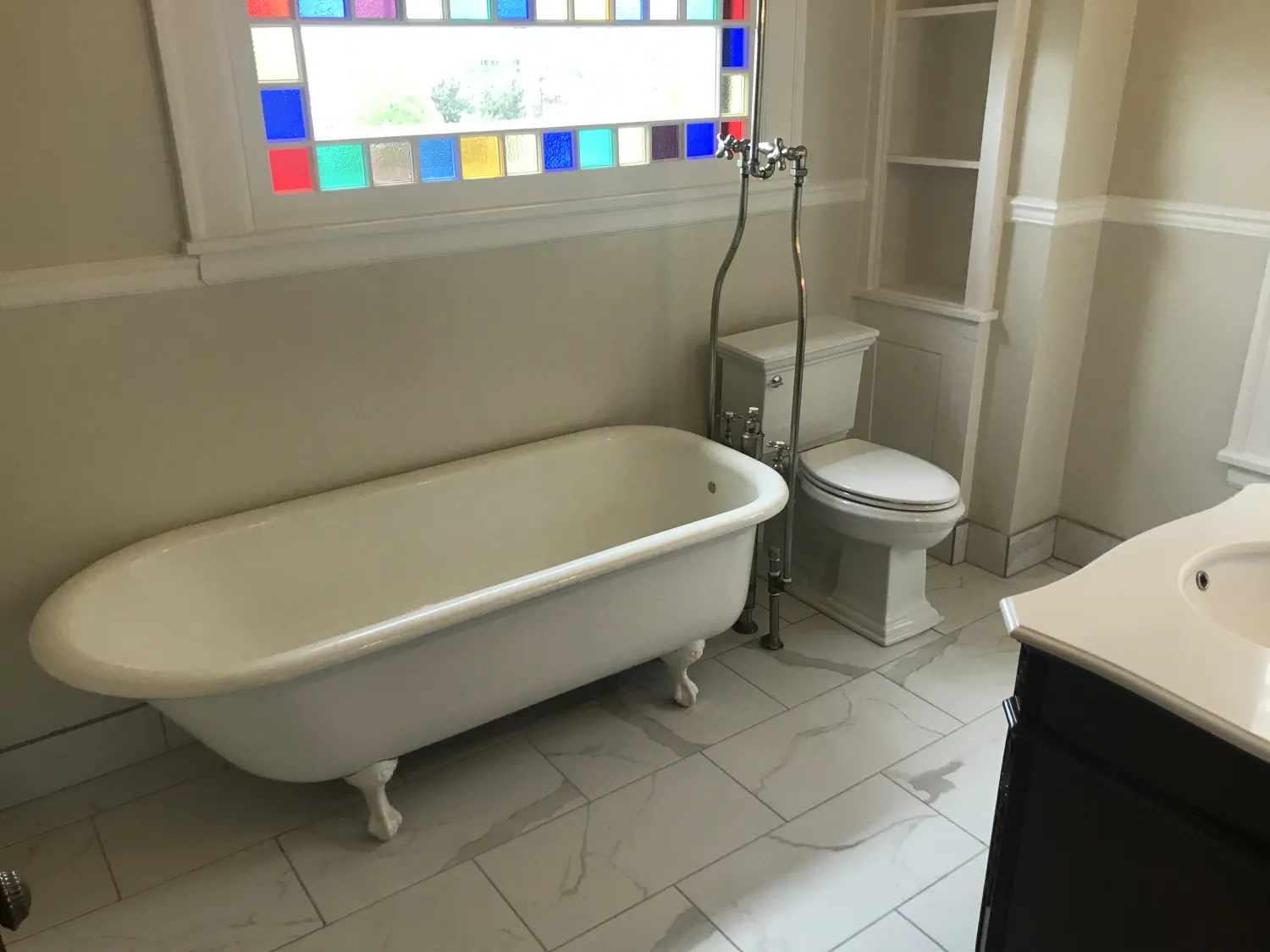 Clawfoot Tub Refinishing before and after