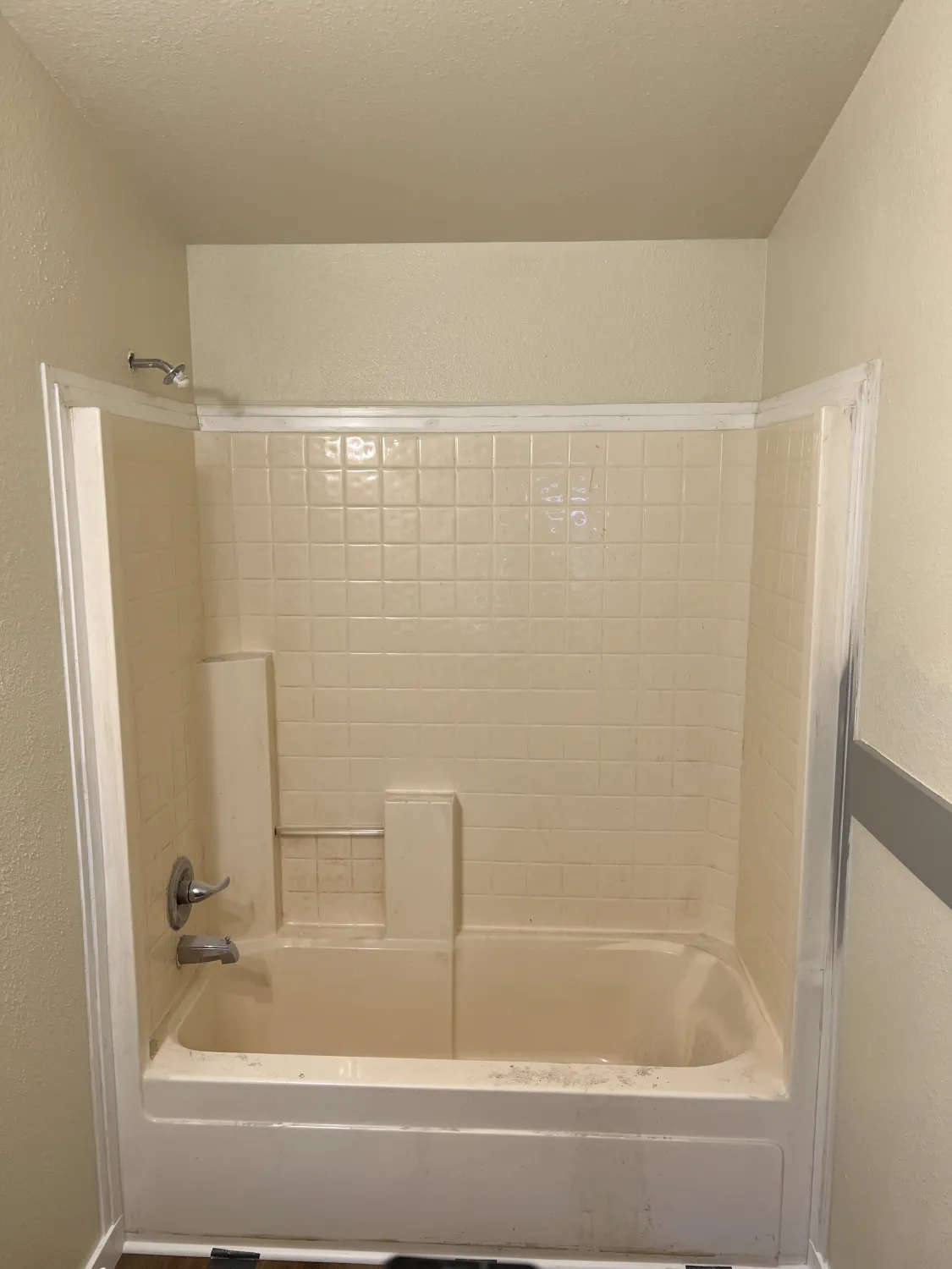 Tile Refinishing before and after