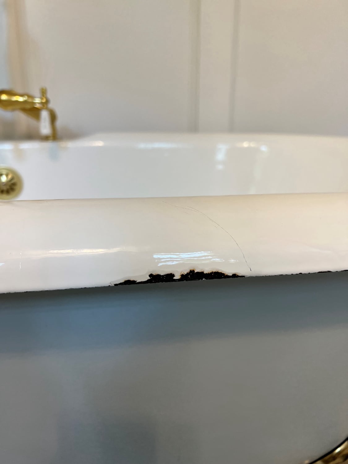 Porcelain Tub Repair before and after Portland, OR