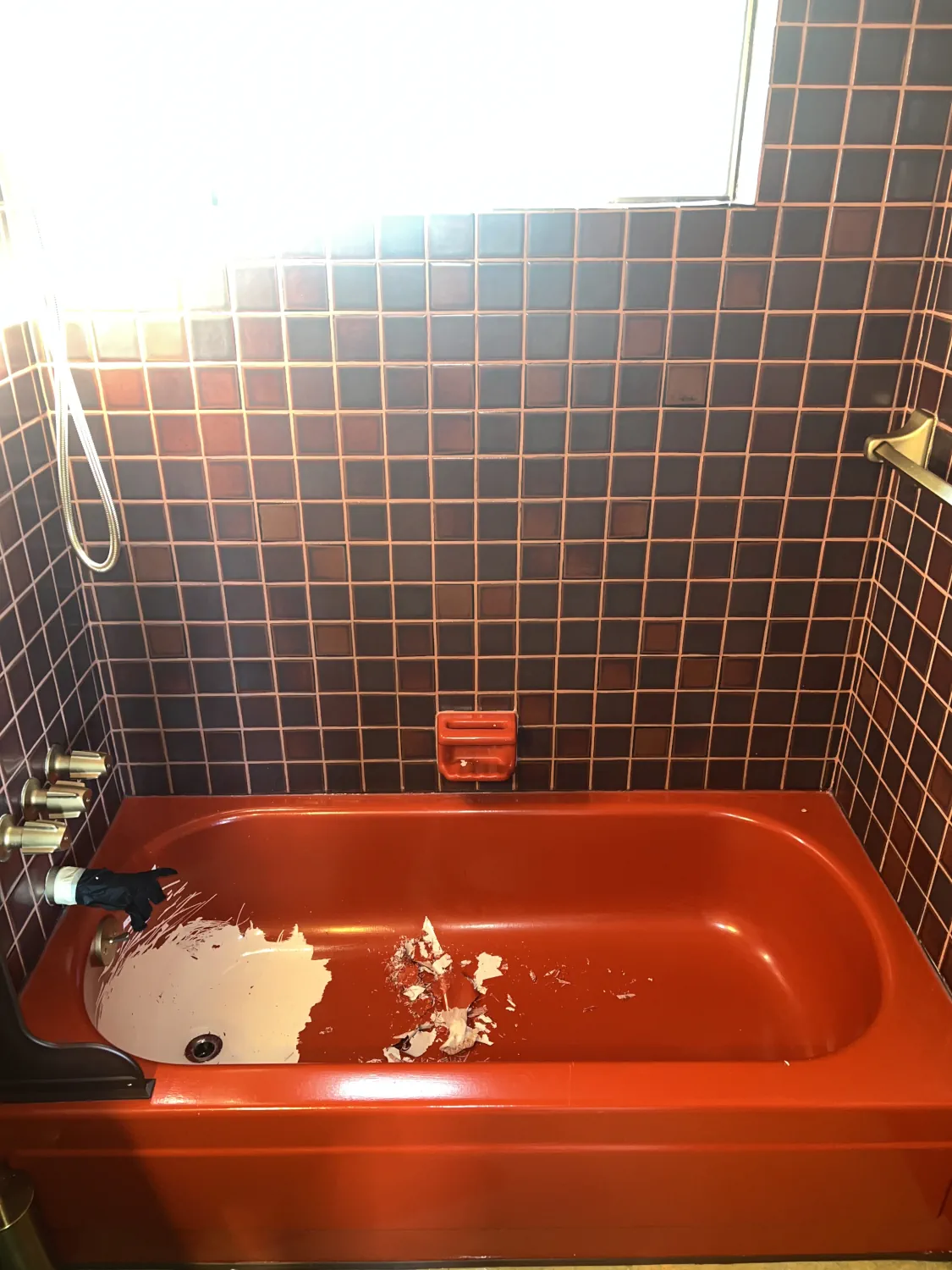 Tub Refinishing before and after