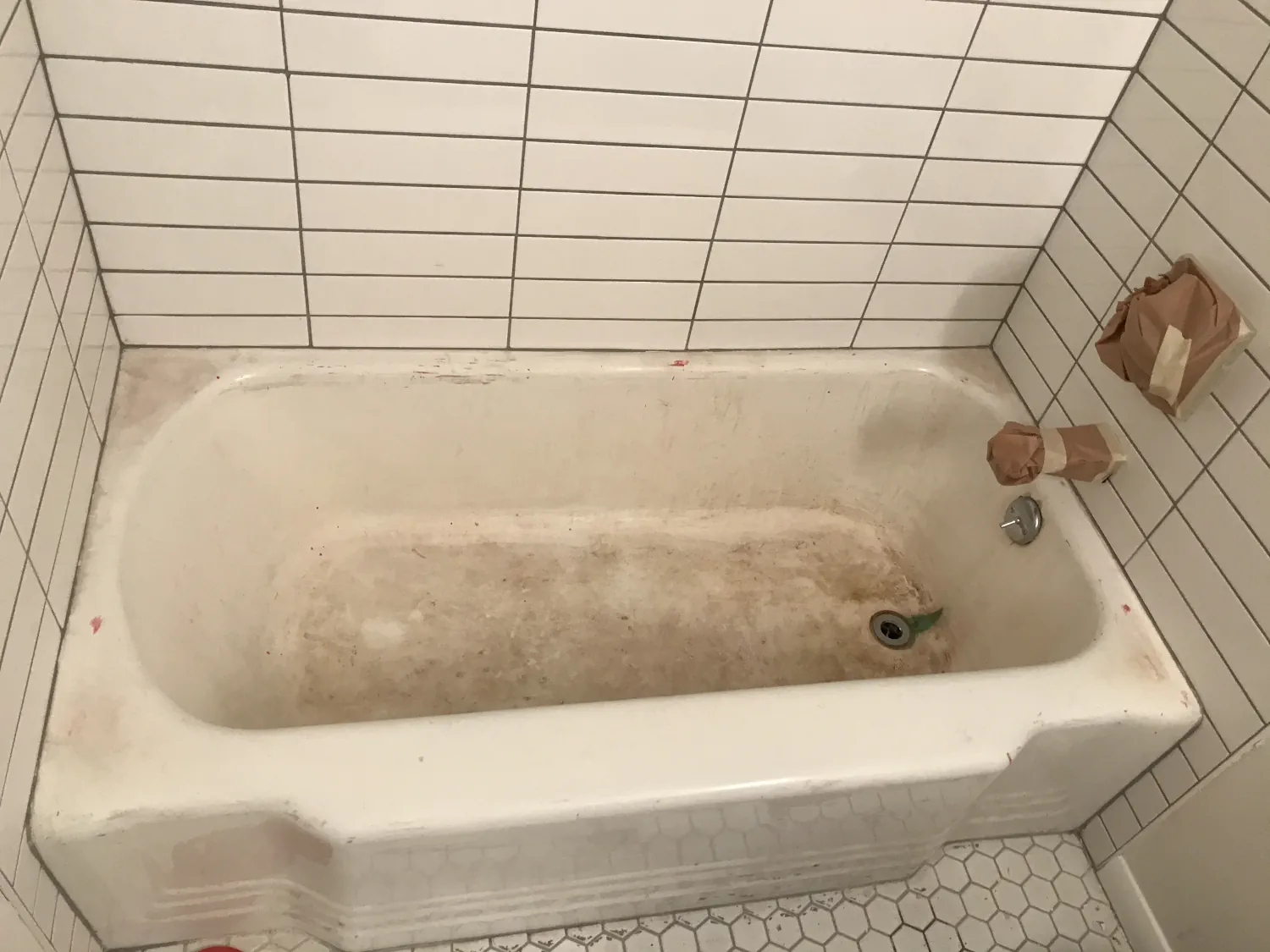 Tub Refinishing before and after