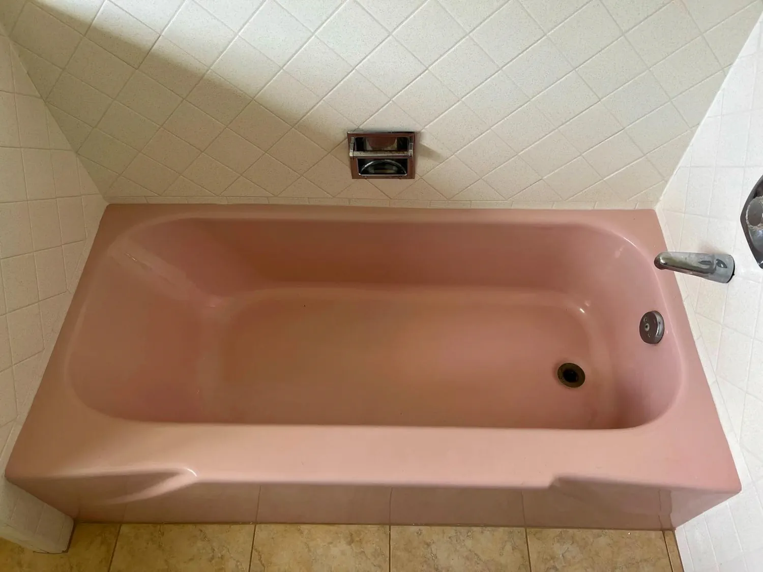 Tub Refinishing before and after