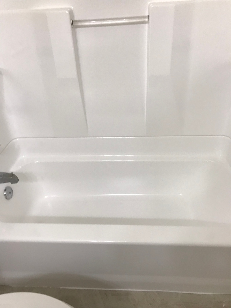 Portland OR Tub Refinishing After Picture
